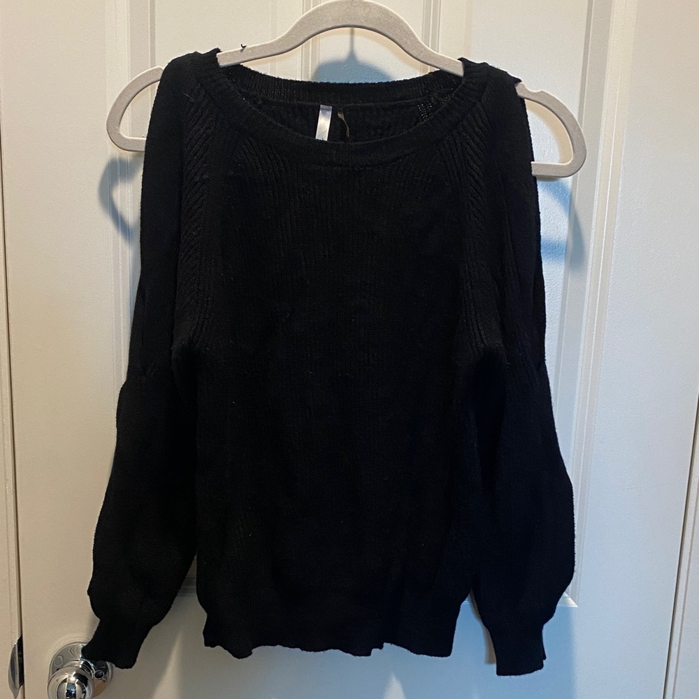 Chic Open Sleeve Black Sweater